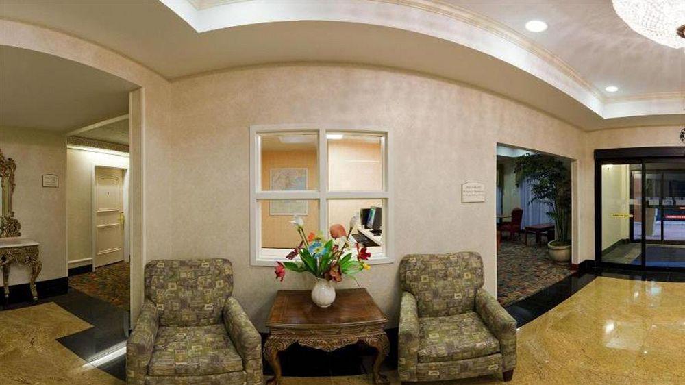 Holiday Inn Express Hotel & Suites Meadowlands Area By Ihg Carlstadt Exteriör bild