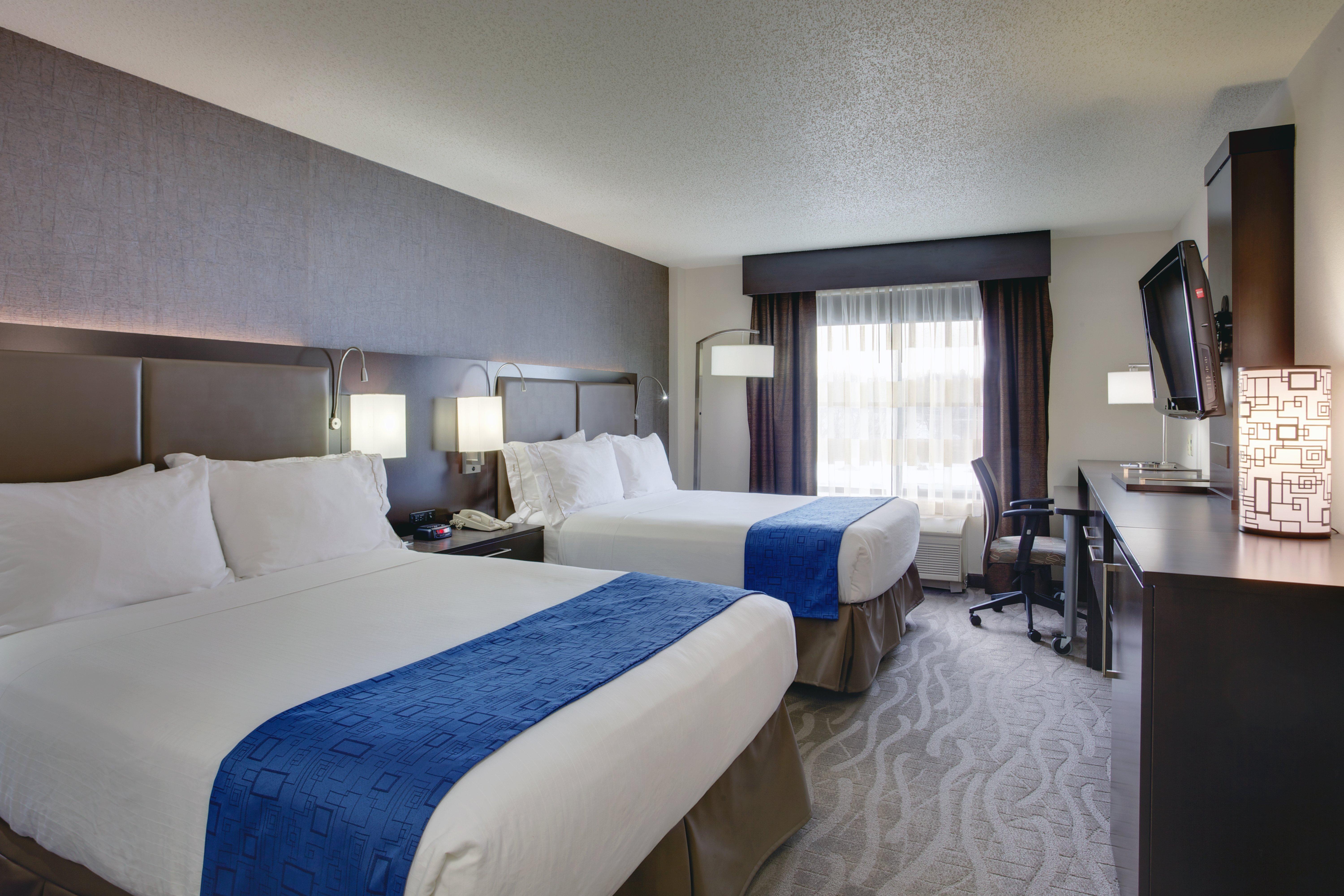 Holiday Inn Express Hotel & Suites Meadowlands Area By Ihg Carlstadt Exteriör bild
