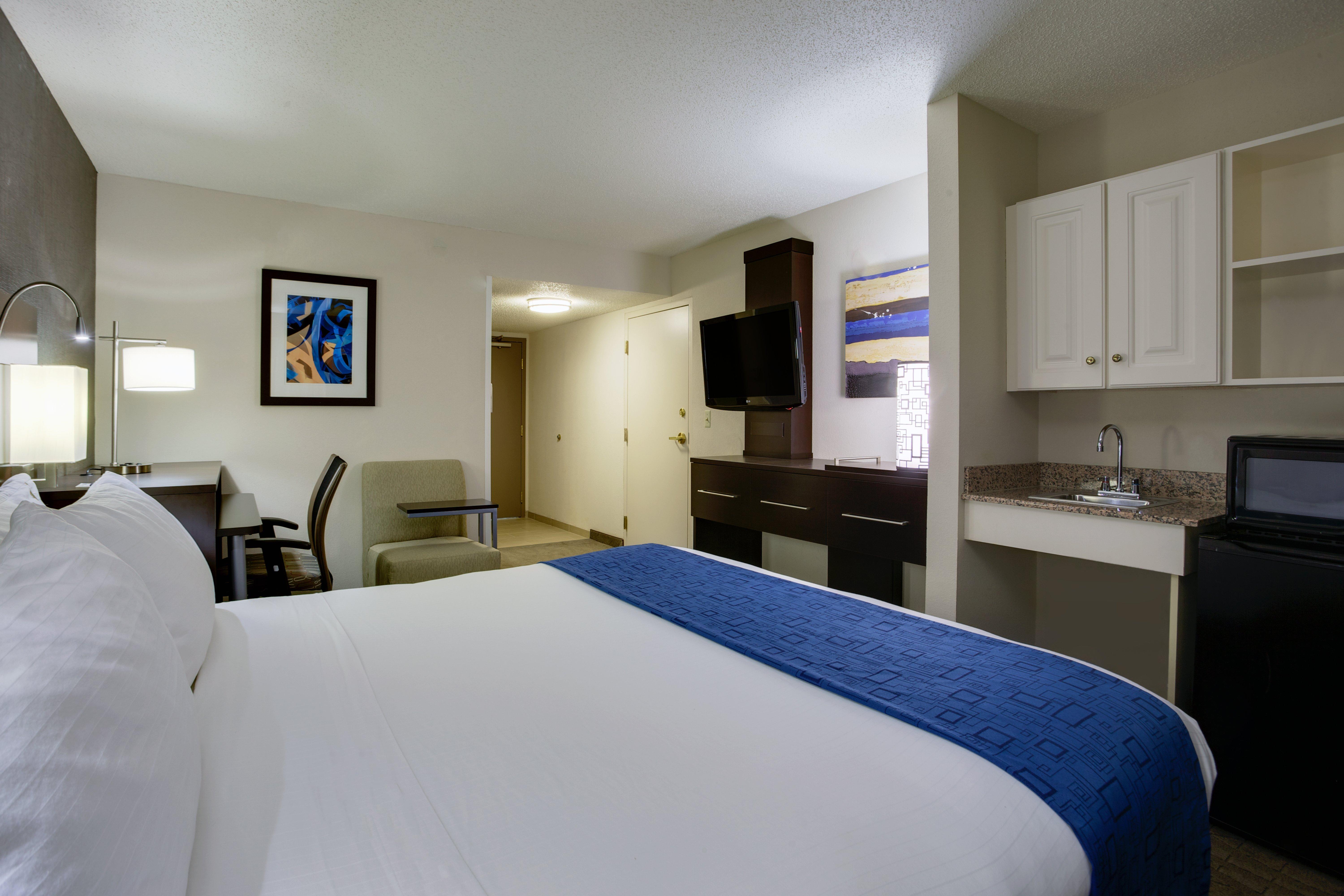 Holiday Inn Express Hotel & Suites Meadowlands Area By Ihg Carlstadt Exteriör bild