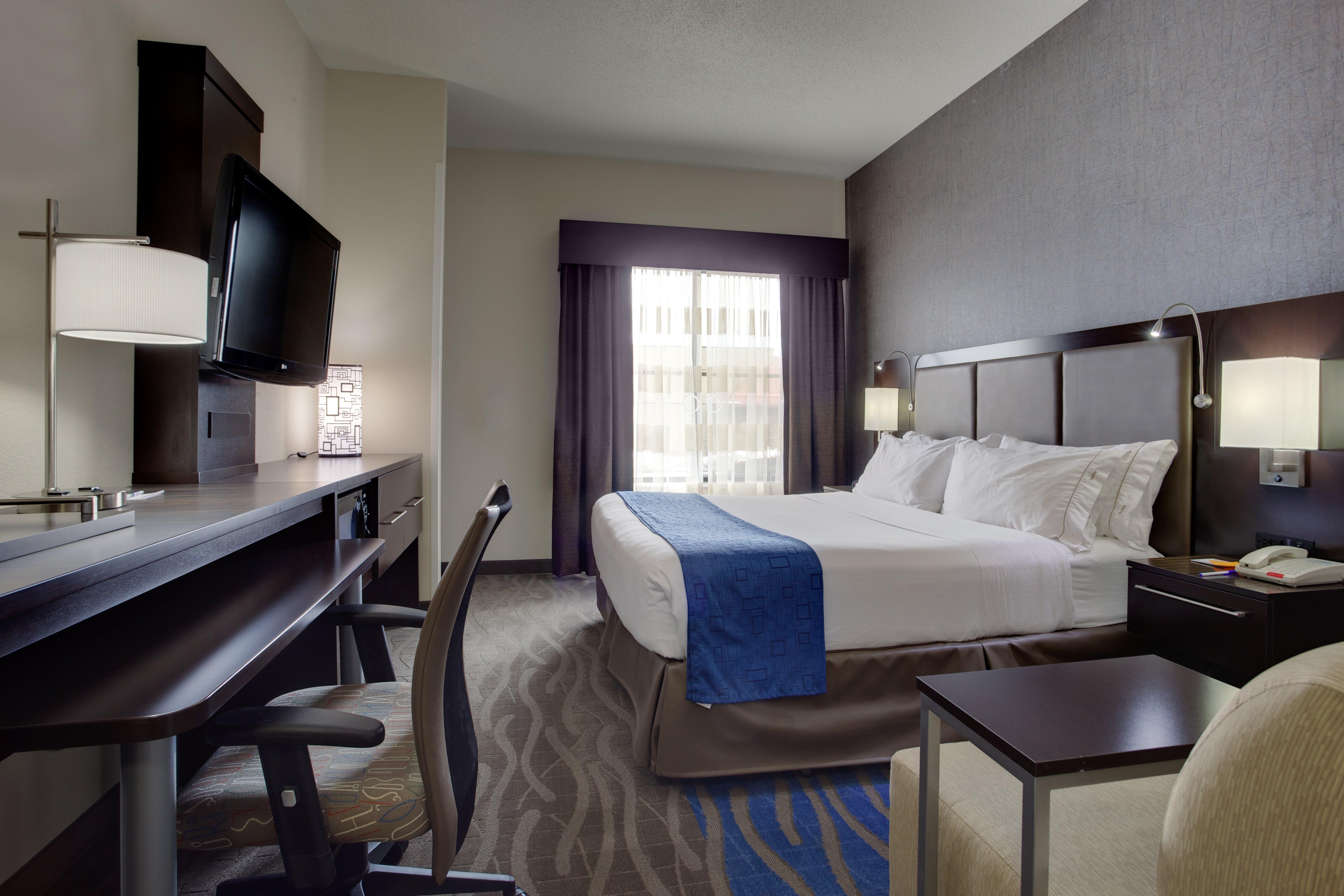 Holiday Inn Express Hotel & Suites Meadowlands Area By Ihg Carlstadt Exteriör bild
