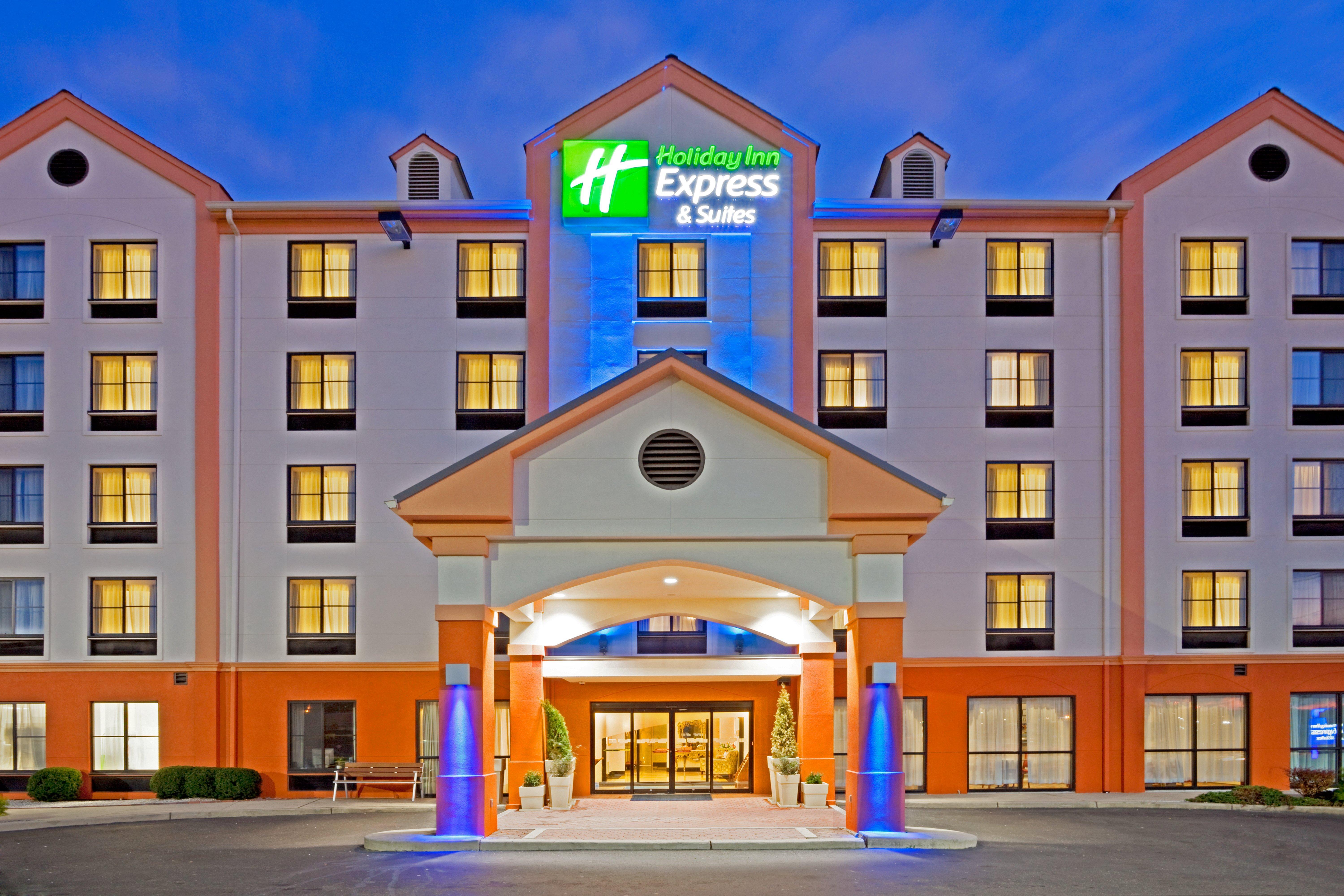 Holiday Inn Express Hotel & Suites Meadowlands Area By Ihg Carlstadt Exteriör bild