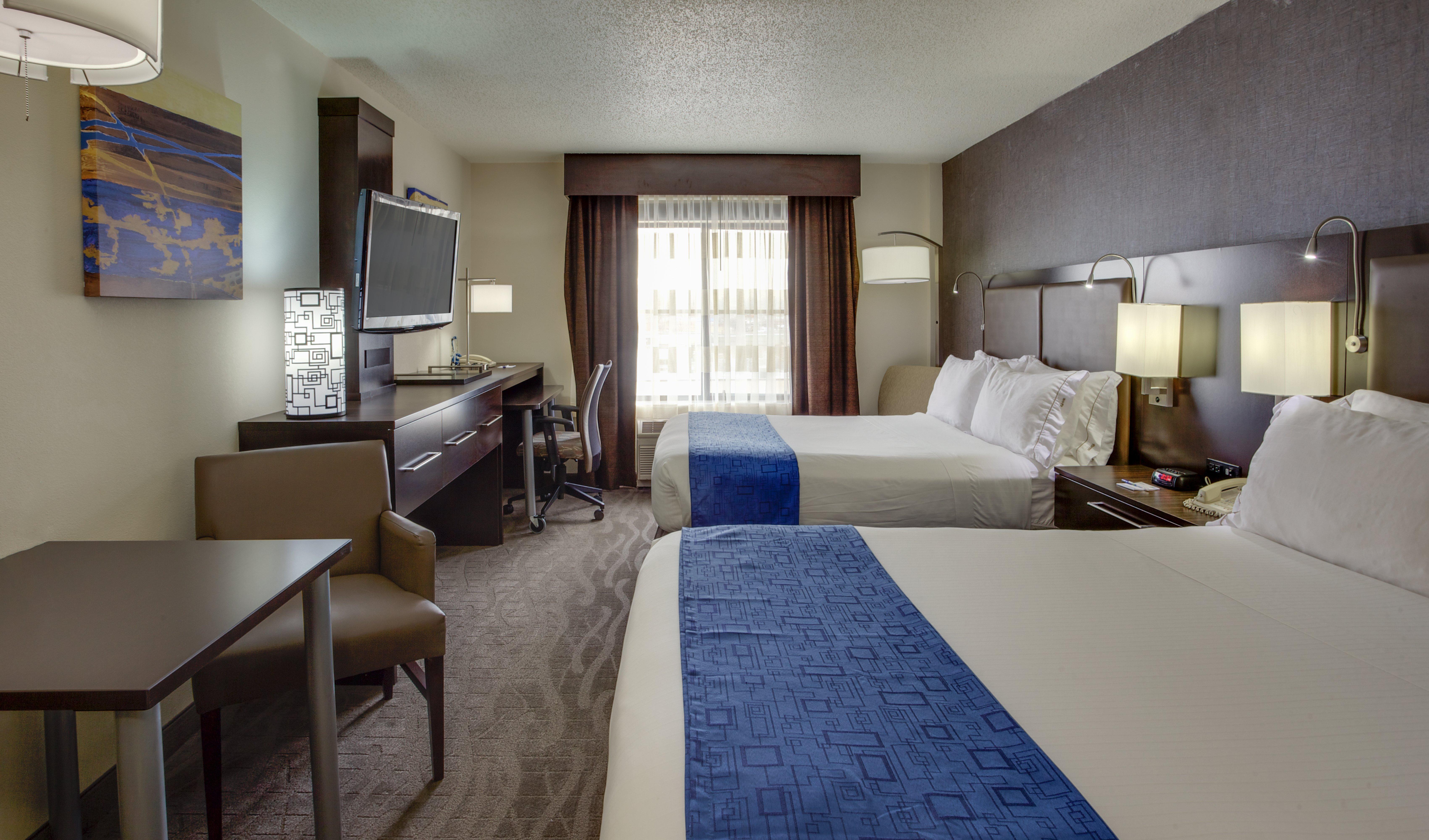 Holiday Inn Express Hotel & Suites Meadowlands Area By Ihg Carlstadt Exteriör bild