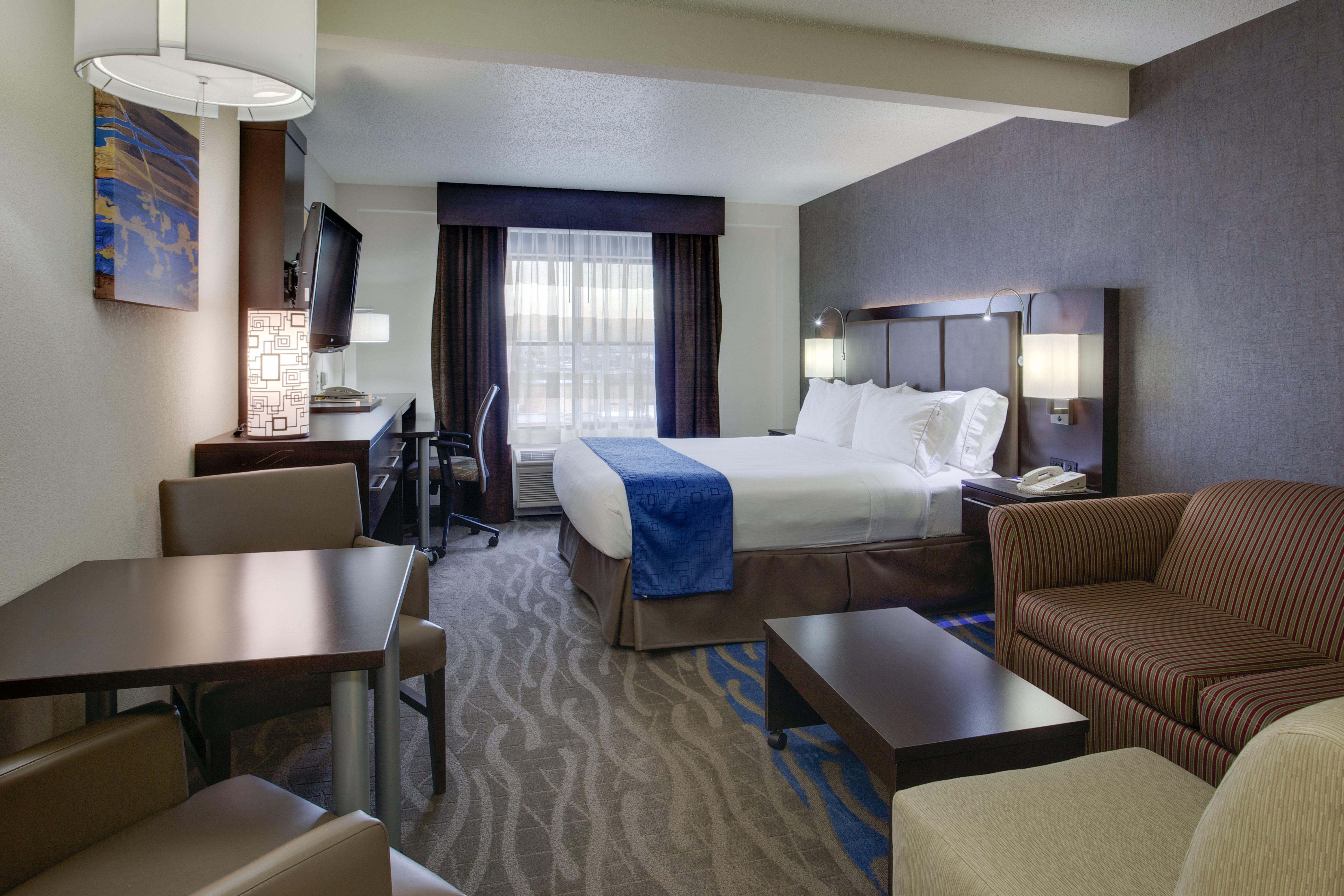 Holiday Inn Express Hotel & Suites Meadowlands Area By Ihg Carlstadt Exteriör bild
